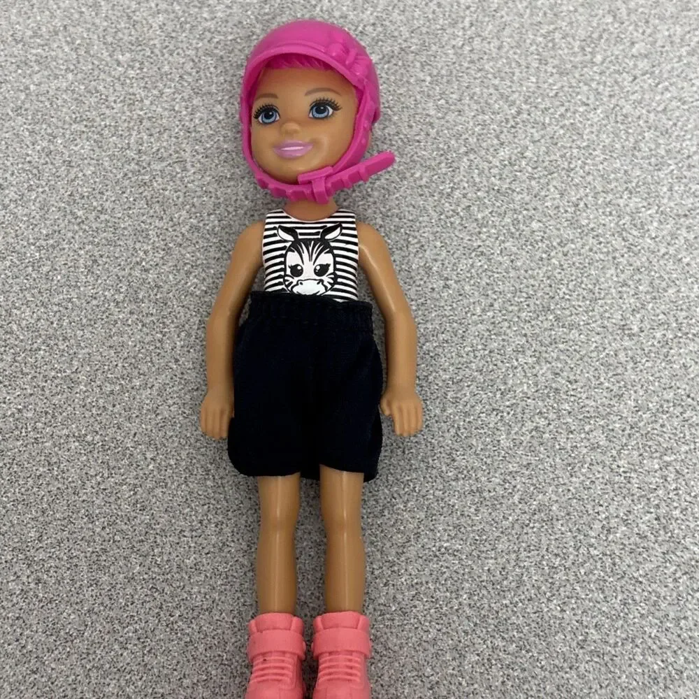 Mattel Barbie Club Chelsea Doll Lot of 3 Girl Doll, Dressed, 1 AA, 1 Skater, EUC